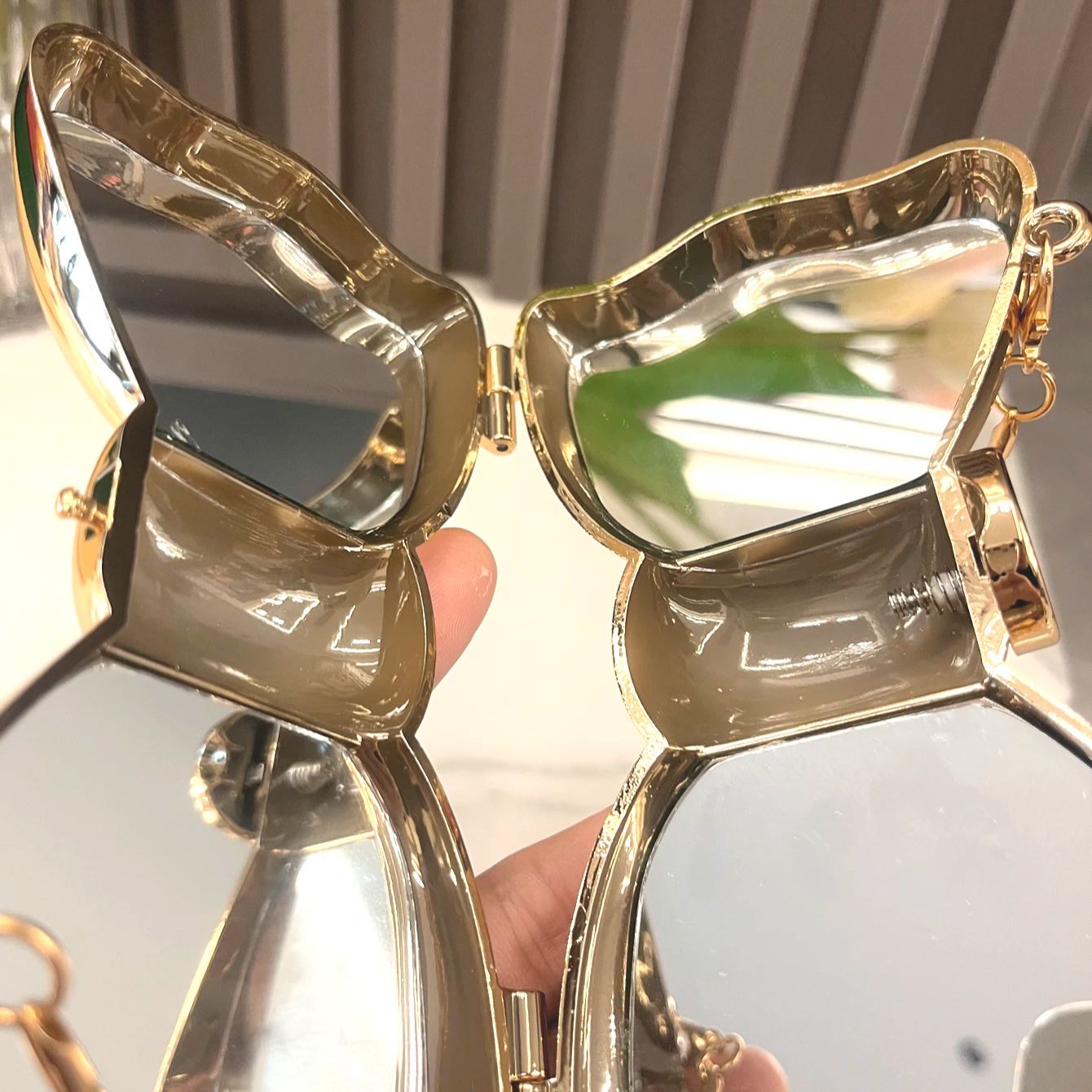 Gouden avondtasje portemonnees - Wedding Vendor recensie en prijs